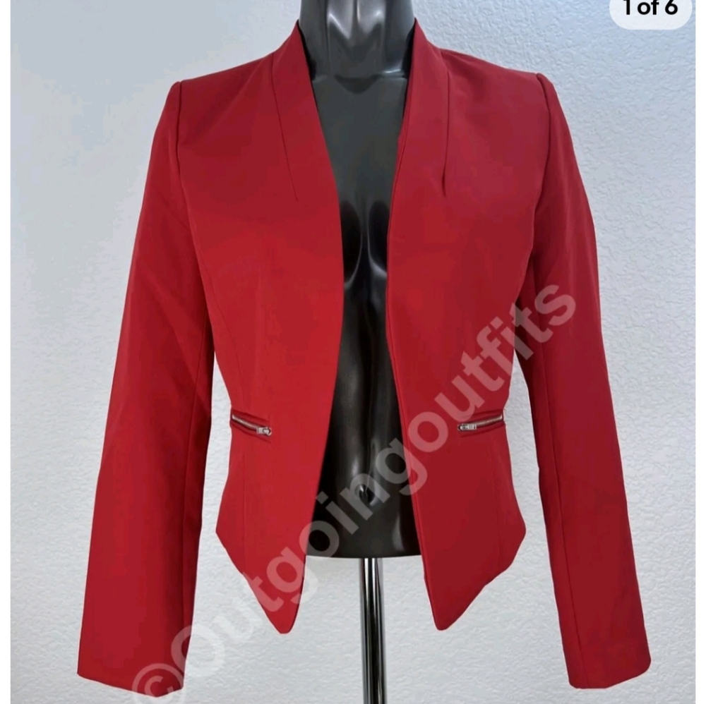 Blazer - Picture 3 of 5